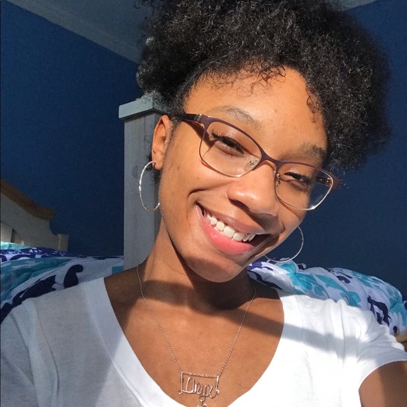 Meet your Posher, Onyx - Picture 1 of 1